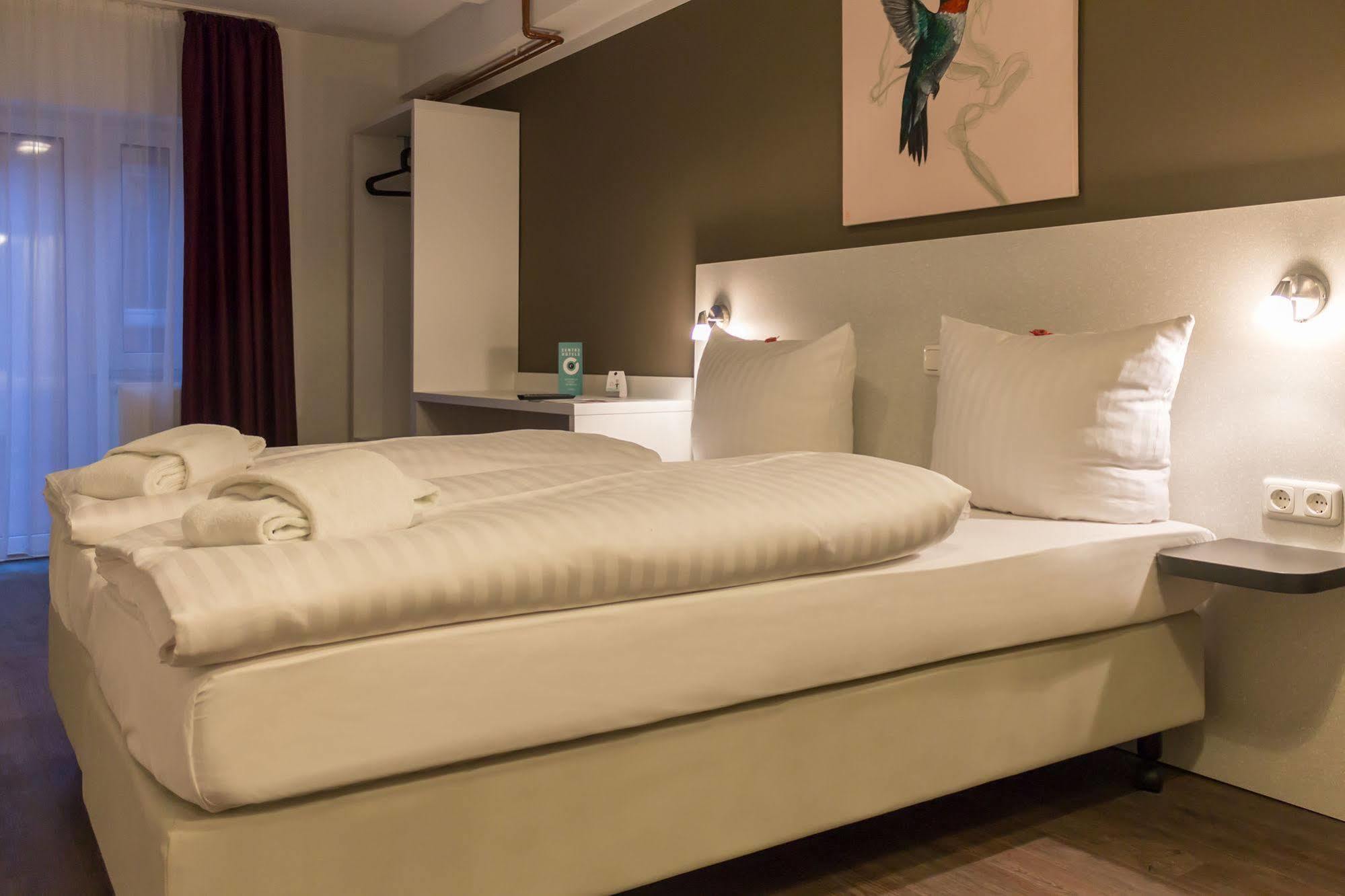 Hotel West Hambourg Extérieur photo