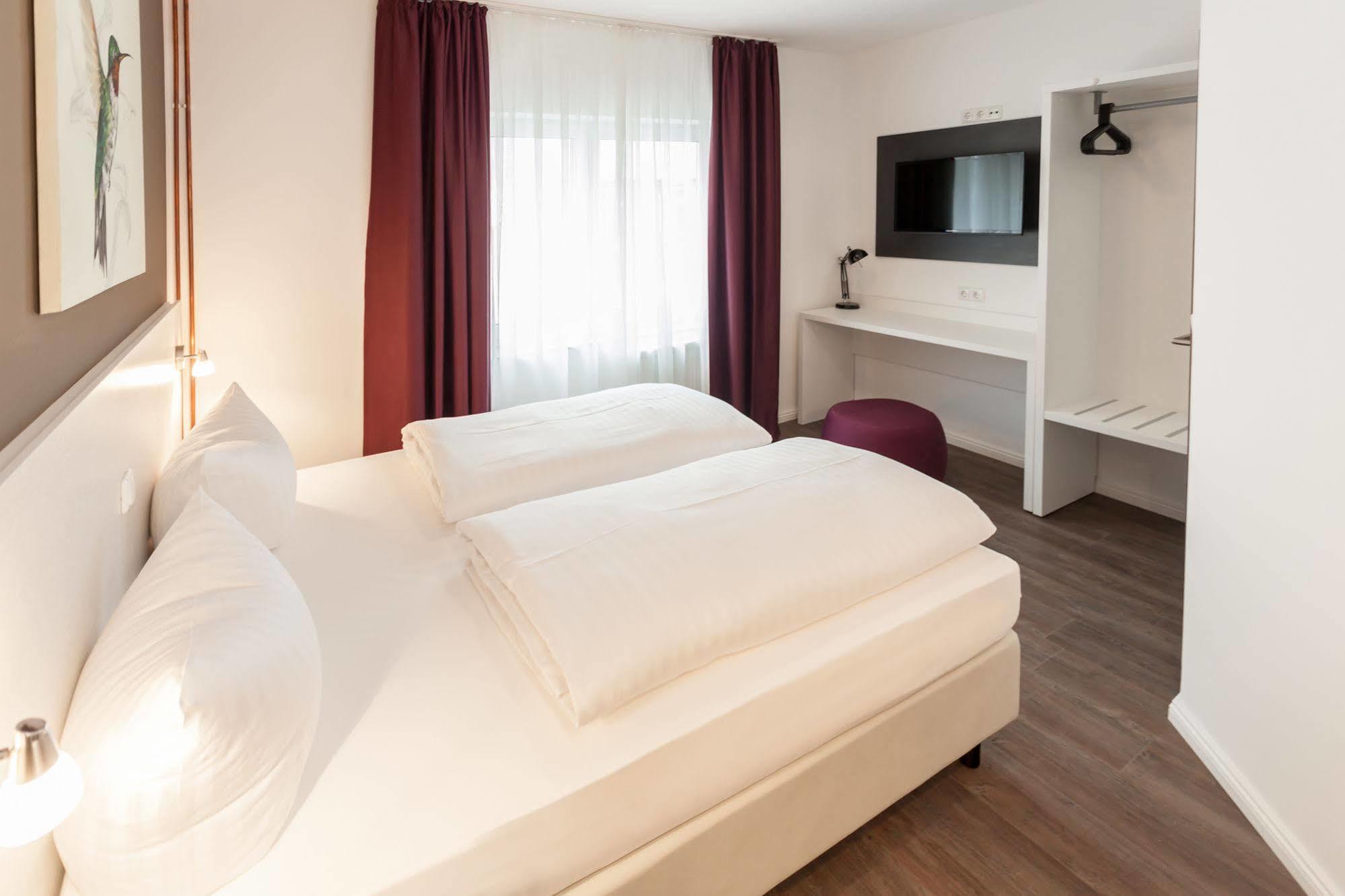 Hotel West Hambourg Extérieur photo