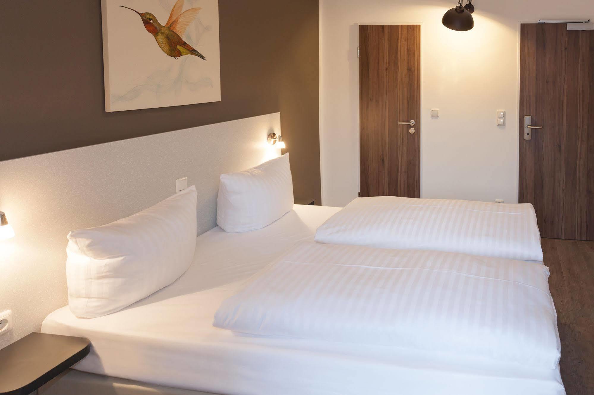 Hotel West Hambourg Extérieur photo